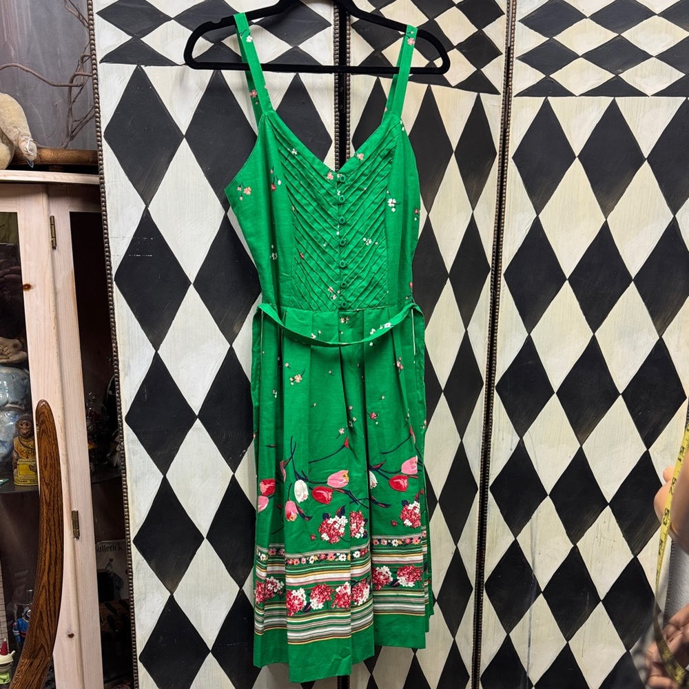 ACT I tulip play suit MINT CONDITION